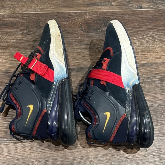 Nike Air Force 270 Men Bred Black Metallic gold Shoes Sz 10.5 main image 5